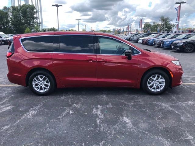 new 2024 Chrysler Pacifica car, priced at $38,495