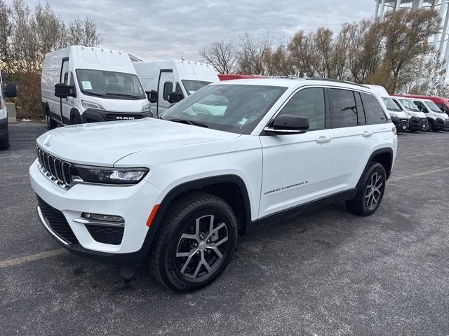 used 2024 Jeep Grand Cherokee car, priced at $35,903