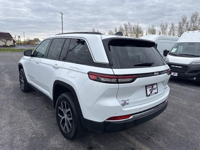 used 2024 Jeep Grand Cherokee car, priced at $35,903