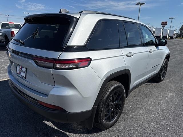 new 2025 Jeep Grand Cherokee car, priced at $41,900