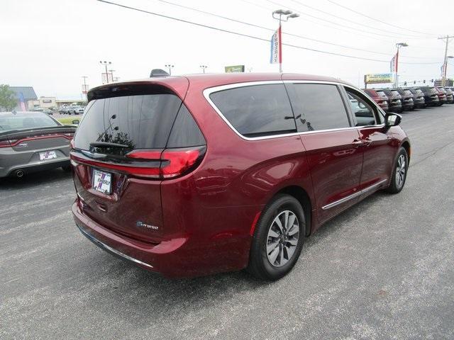 used 2023 Chrysler Pacifica Hybrid car, priced at $39,813