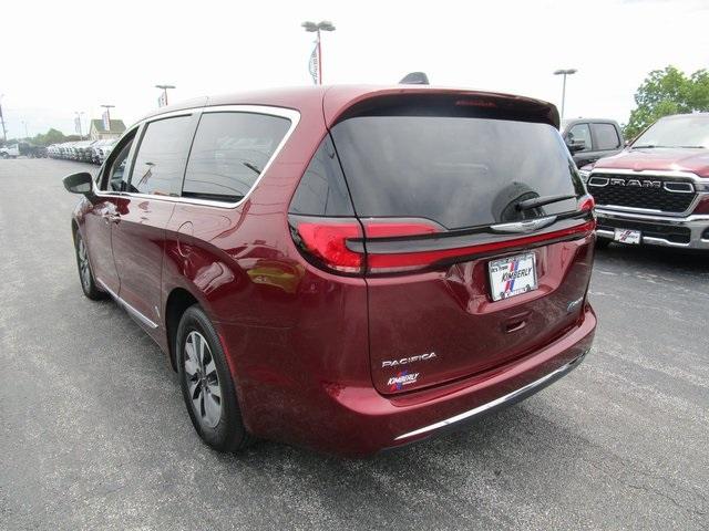 used 2023 Chrysler Pacifica Hybrid car, priced at $39,813