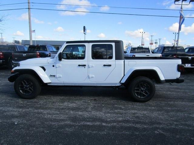 new 2024 Jeep Gladiator car, priced at $43,520