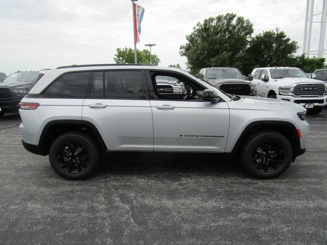 new 2024 Jeep Grand Cherokee car, priced at $42,530