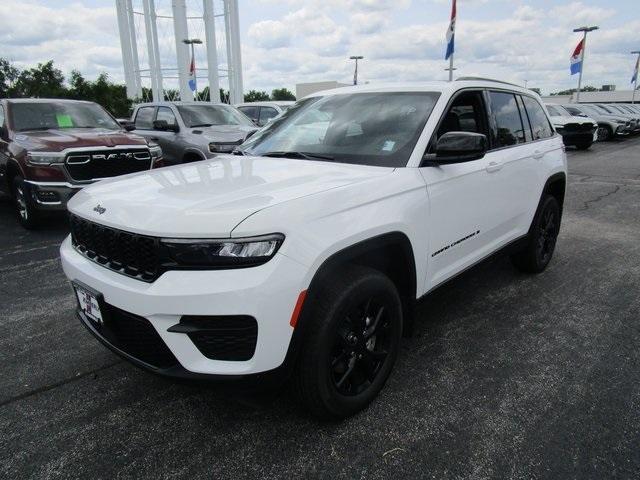 new 2024 Jeep Grand Cherokee car, priced at $43,355