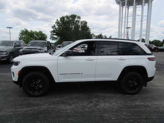 new 2024 Jeep Grand Cherokee car, priced at $43,355