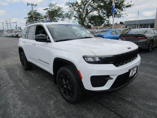 new 2024 Jeep Grand Cherokee car, priced at $43,355