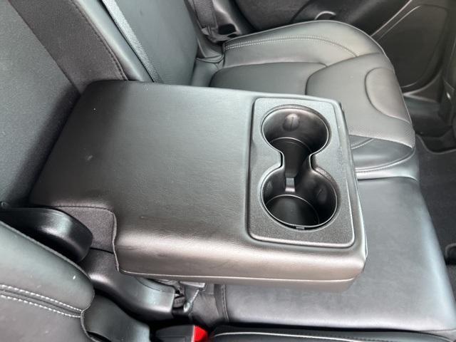 used 2021 Jeep Cherokee car, priced at $21,833