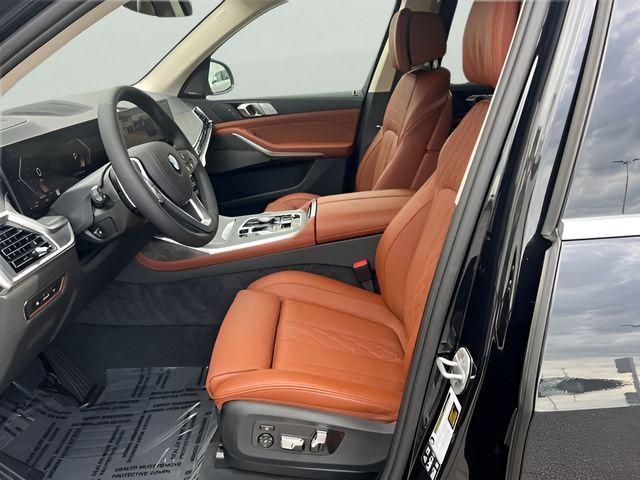 new 2026 BMW X7 car, priced at $97,785