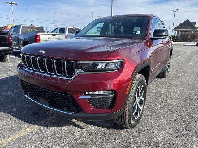 new 2025 Jeep Grand Cherokee car, priced at $48,735