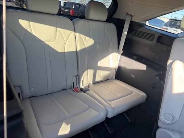 used 2022 Kia Sorento car, priced at $25,950