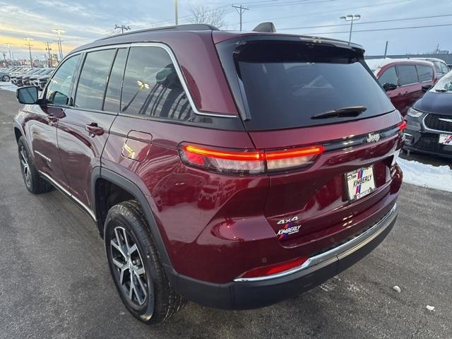 used 2024 Jeep Grand Cherokee car, priced at $35,970