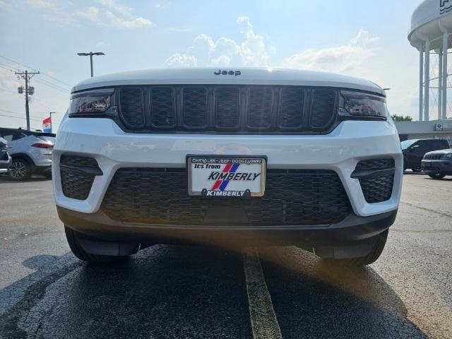 new 2024 Jeep Grand Cherokee car, priced at $43,355