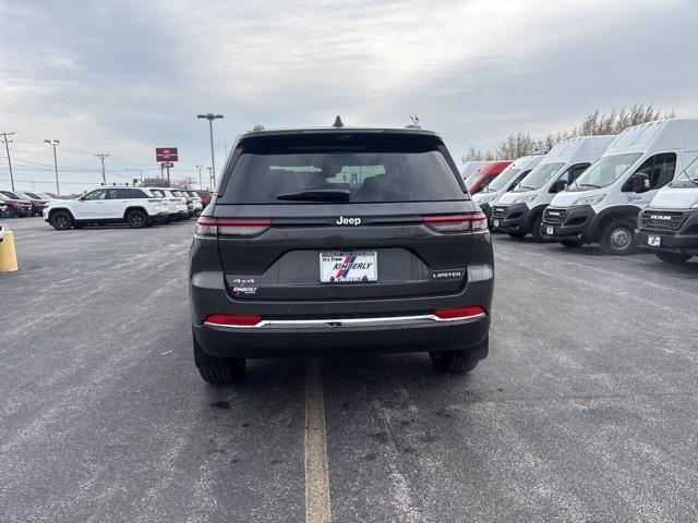 new 2025 Jeep Grand Cherokee car, priced at $47,605