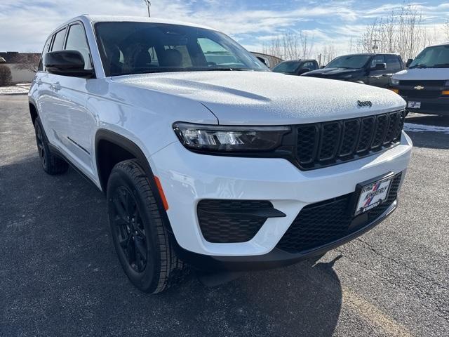 new 2025 Jeep Grand Cherokee car, priced at $41,935