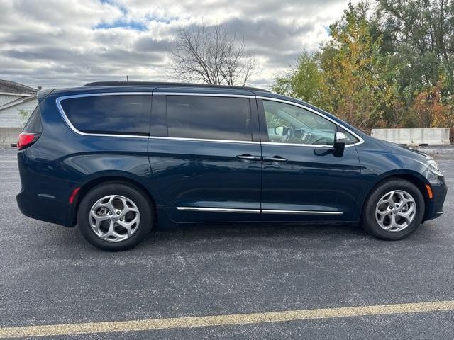 used 2023 Chrysler Pacifica car, priced at $38,962