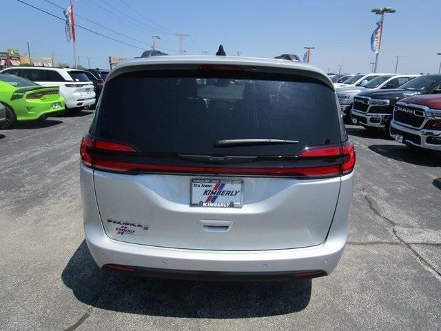 new 2024 Chrysler Pacifica car, priced at $41,390