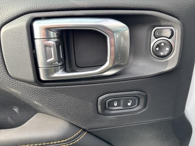 new 2025 Jeep Wrangler car, priced at $52,615