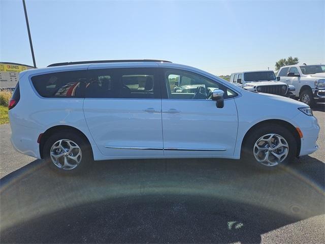 new 2023 Chrysler Pacifica car, priced at $51,080