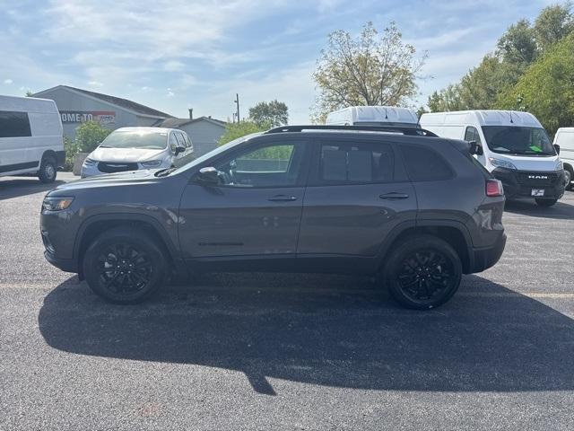 used 2023 Jeep Cherokee car, priced at $23,975