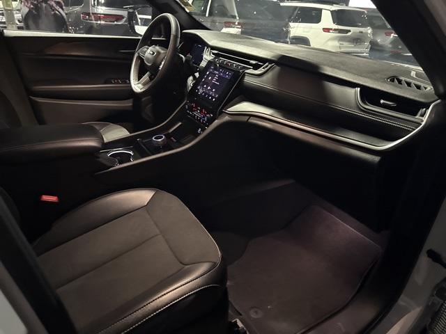 used 2024 Jeep Grand Cherokee car, priced at $32,906