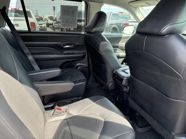 used 2024 Toyota Grand Highlander Hybrid car, priced at $38,106