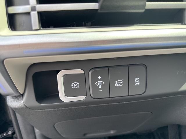 used 2024 Hyundai Santa Fe car, priced at $33,113