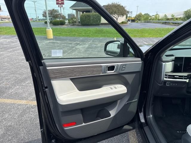 used 2024 Hyundai Santa Fe car, priced at $33,113