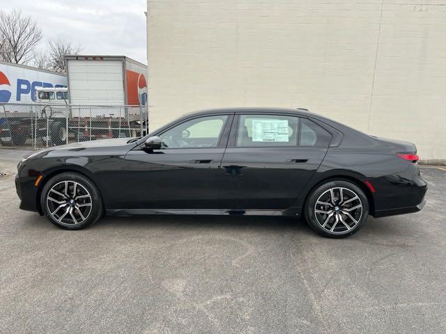 new 2024 BMW 760 car, priced at $137,020