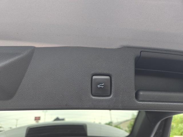 used 2022 Ford Escape car, priced at $21,999