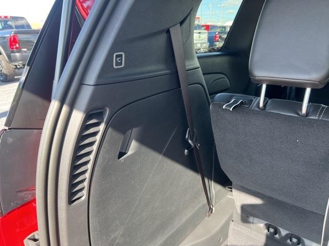 new 2026 Chrysler Pacifica car, priced at $42,285