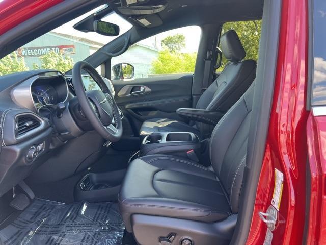new 2026 Chrysler Pacifica car, priced at $42,285