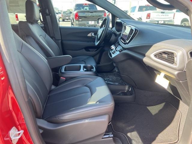 new 2026 Chrysler Pacifica car, priced at $42,285
