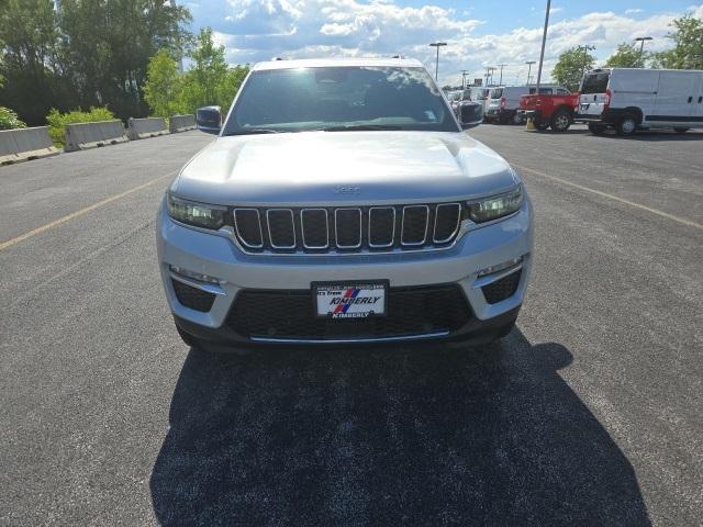 new 2025 Jeep Grand Cherokee car, priced at $49,604