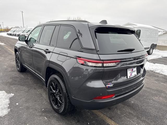 used 2024 Jeep Grand Cherokee car, priced at $33,921