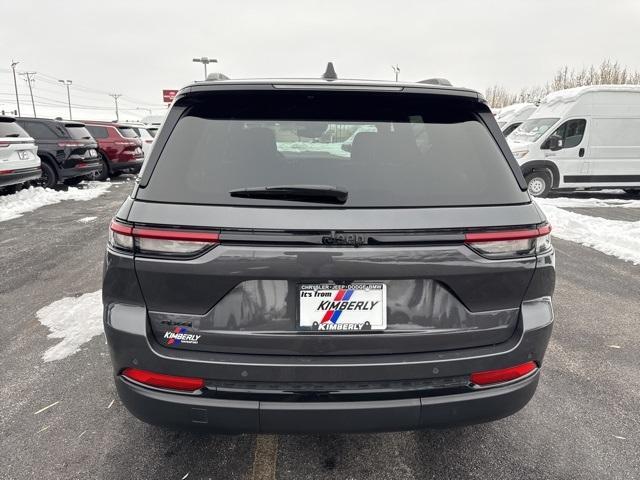 used 2024 Jeep Grand Cherokee car, priced at $33,921