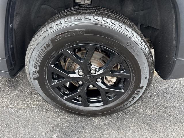 used 2024 Jeep Grand Cherokee car, priced at $33,921