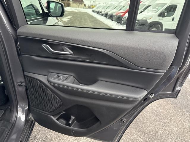 used 2024 Jeep Grand Cherokee car, priced at $33,921