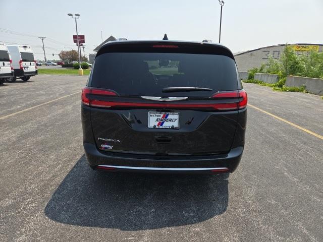 new 2025 Chrysler Pacifica car, priced at $51,406