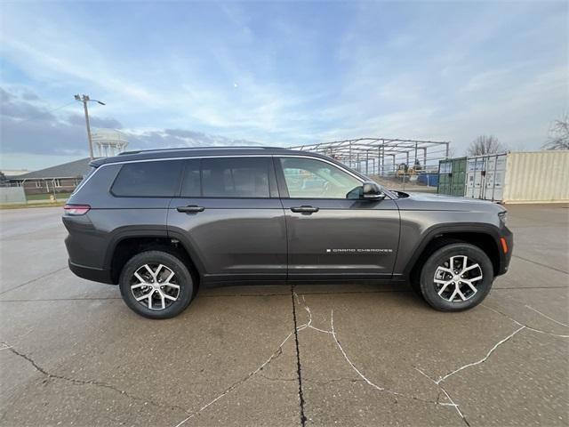 new 2024 Jeep Grand Cherokee L car, priced at $53,135