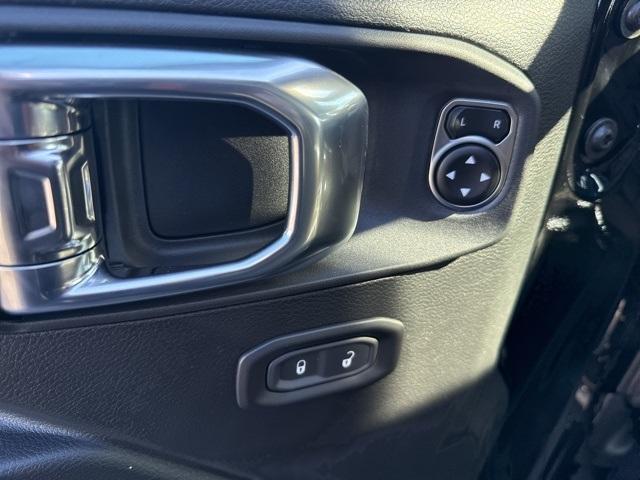 new 2026 Jeep Wrangler car, priced at $44,395