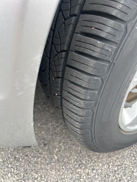 used 2014 Chevrolet Captiva Sport car, priced at $10,900