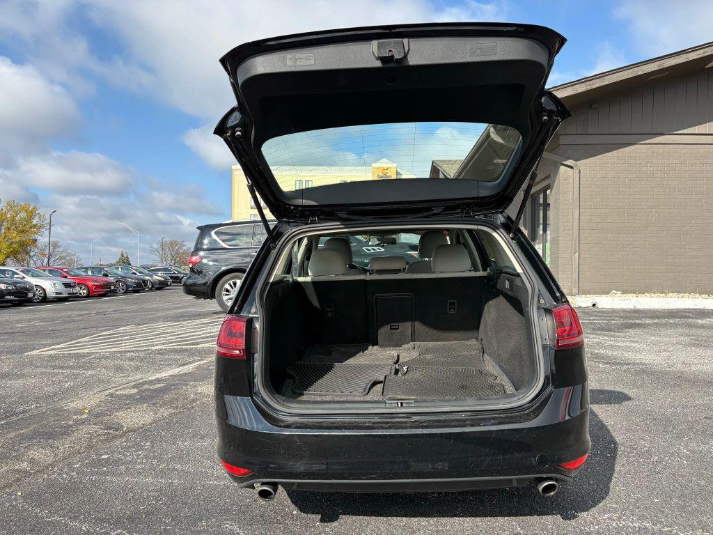used 2017 Volkswagen Golf SportWagen car, priced at $11,995