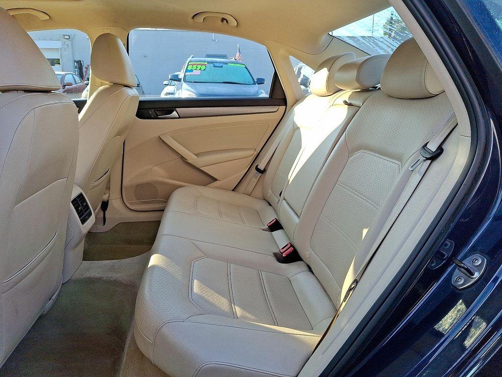 used 2014 Volkswagen Passat car