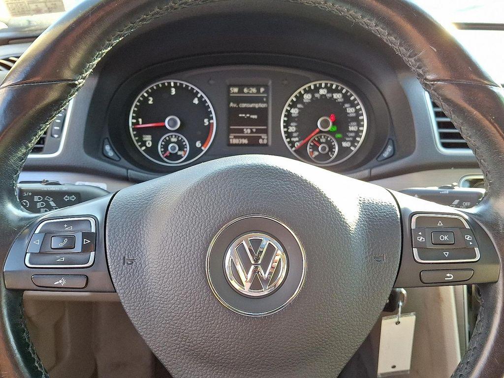 used 2014 Volkswagen Passat car
