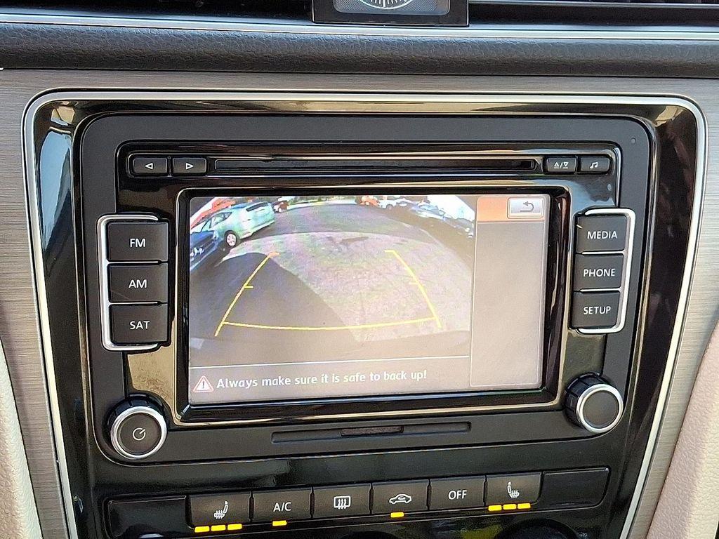 used 2014 Volkswagen Passat car