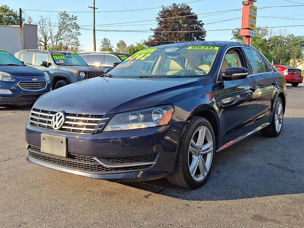 used 2014 Volkswagen Passat car