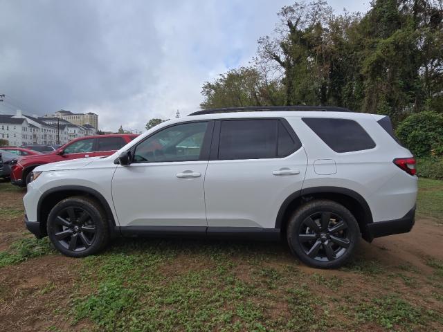 new 2025 Honda Pilot car, priced at $40,247