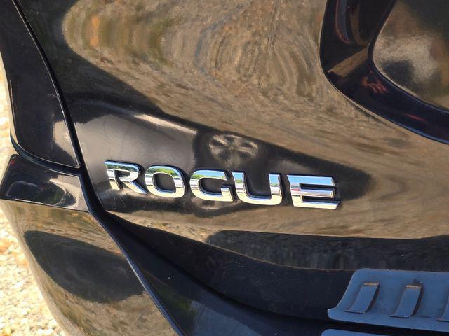 used 2018 Nissan Rogue car, priced at $13,962