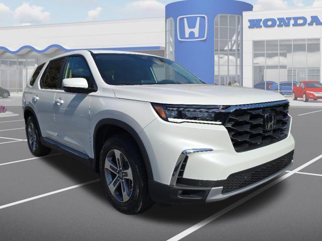 new 2025 Honda Pilot car, priced at $42,458